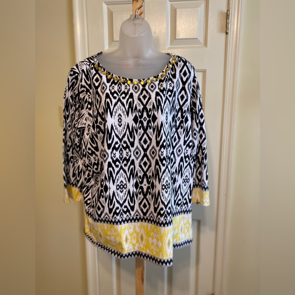 Ruby Rd. - Woman black/white tunic with yellow/white/gray trim & bead trim, 2XL